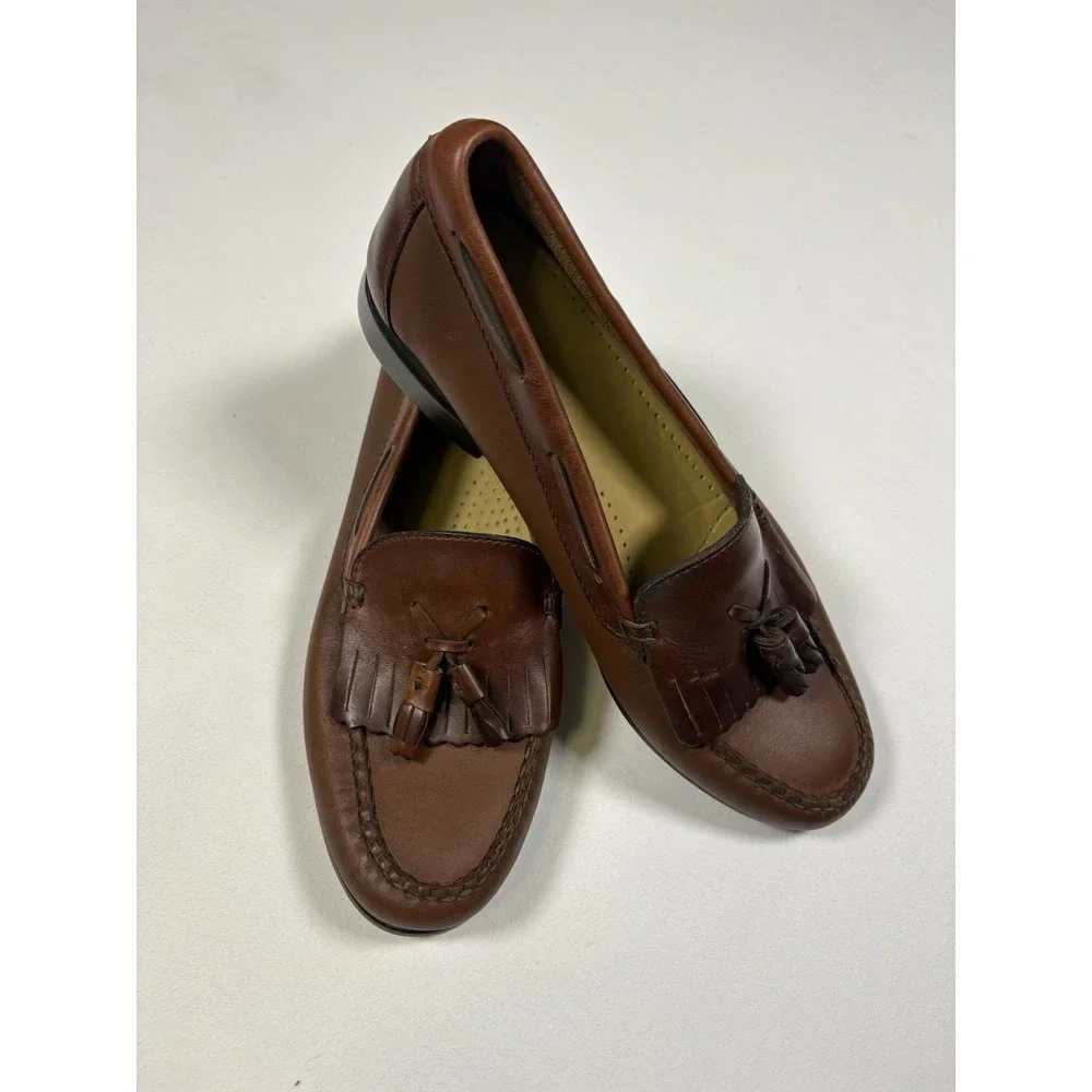 GH Bass Weejuns Kiltie Tassel Loafers Brown Leather Mens Size 7.5 M 6152 Preppy